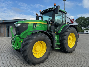 Farm tractor JOHN DEERE