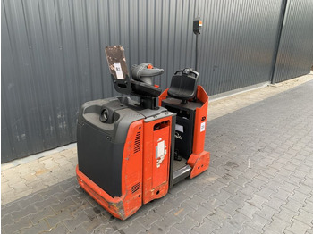 Tow tractor LINDE P30