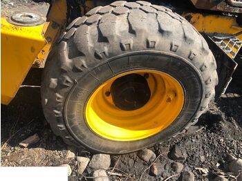 Wheel and tire package JCB