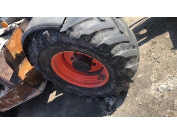 Wheel and tire package MASSEY FERGUSON