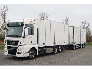 Curtainsider truck MAN TGX