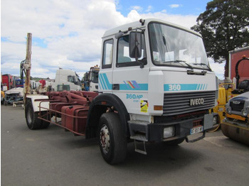 Hook lift truck IVECO