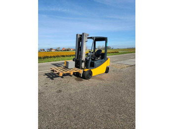 Electric forklift JUNGHEINRICH EFG