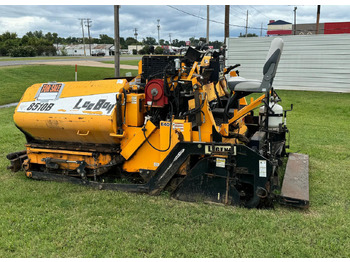 Asphalt paver