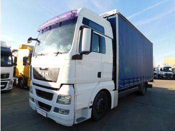 Curtainsider truck MAN TGX 18.440