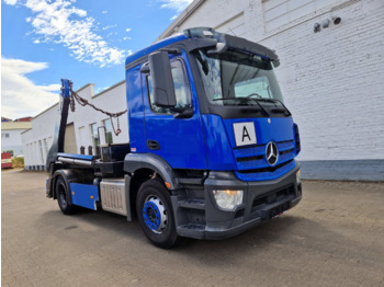 Skip loader truck MERCEDES-BENZ Antos 1840