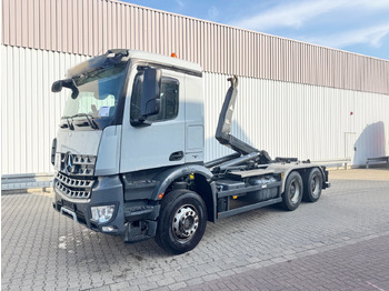 Hook lift truck MERCEDES-BENZ Arocs 2643