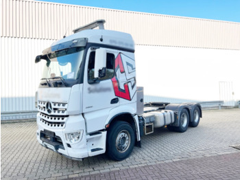 Tractor unit MERCEDES-BENZ Arocs 3351