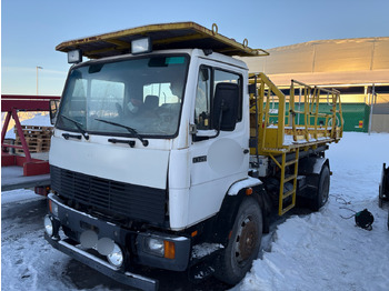 Truck MERCEDES-BENZ