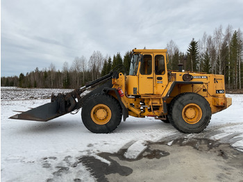 Wheel loader VOLVO L90