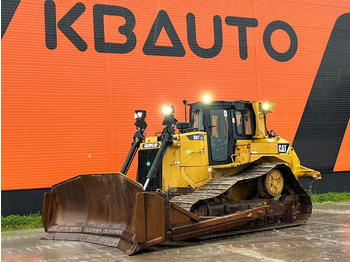 Bulldozer CATERPILLAR D6T