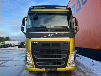 Timber truck, Crane truck for transportation of timber Volvo FH 540 6x4 LOGLIFT F96ST97: picture 4