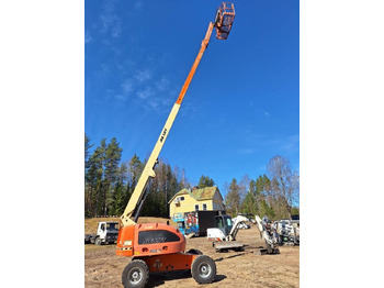 Articulated boom JLG