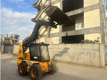 Skid steer loader JCB 185: picture 3