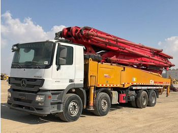 Concrete pump truck MERCEDES-BENZ Actros 4144