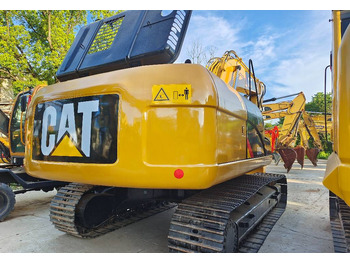 Crawler excavator CATERPILLAR 320D