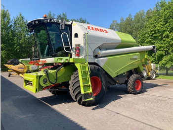 Combine harvester CLAAS Tucano