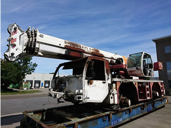 All terrain crane DEMAG