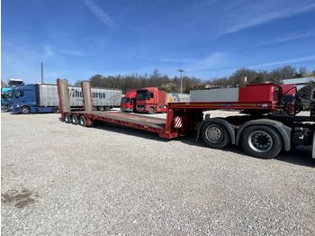 Low loader semi-trailer GOLDHOFER STZ