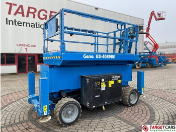 Scissor lift GENIE