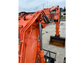 Wheel excavator Hitachi ZX190W-6: picture 3