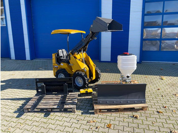 Compact loader