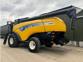 Combine harvester New Holland CX 8060: picture 4