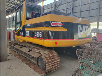 Crawler excavator CATERPILLAR 320BL: picture 3