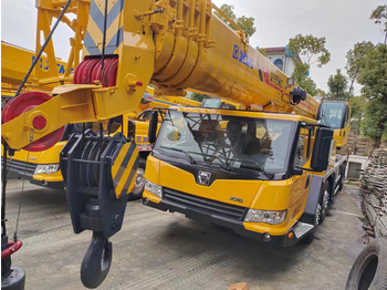 Mobile crane XCMG