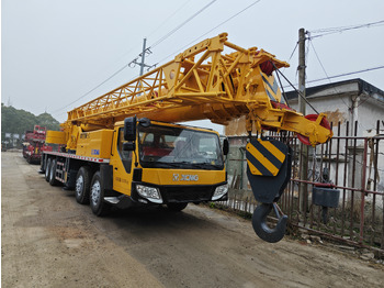 Mobile crane XCMG