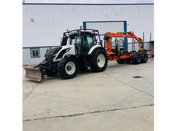 Farm tractor VALTRA T174