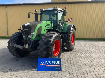 Farm tractor FENDT 933 Vario