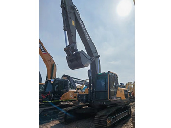 Crawler excavator VOLVO EC240