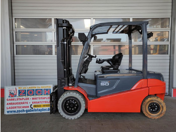 Electric forklift TOYOTA