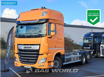 Container transporter/ Swap body truck DAF XF 530