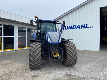 Farm tractor NEW HOLLAND T7.315