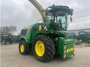 Forage harvester JOHN DEERE