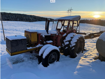 Farm tractor