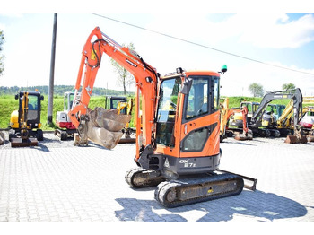 Mini excavator DOOSAN DX27Z