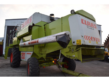 Combine harvester CLAAS Dominator 203 Mega: picture 4