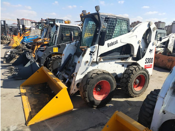 Skid steer loader BOBCAT S300