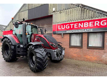 Farm tractor VALTRA T234