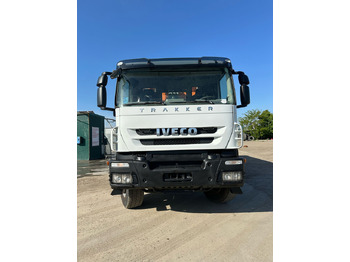 Leasing of  Iveco Trakker Tipper Iveco Trakker Tipper: picture 5