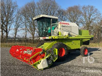 Combine harvester CLAAS Dominator