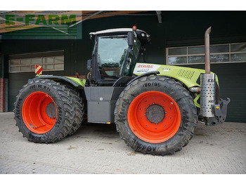 Farm tractor CLAAS Xerion 5000