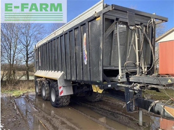 Farm trailer