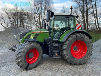 Farm tractor FENDT 722 Vario