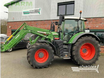 Farm tractor FENDT 724 Vario