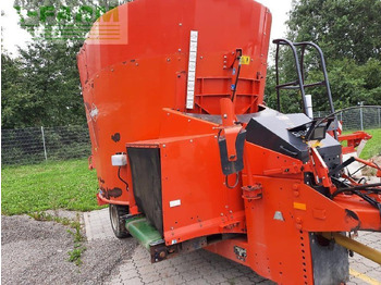 Livestock equipment KUHN