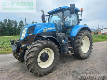 Farm tractor NEW HOLLAND T7